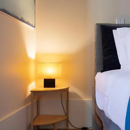 Ribeira Trendy Flat In Medieval Mercadores Street *