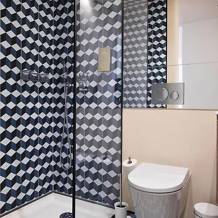 Daire Ribeira Trendy Flat In Medieval Mercadores Street Porto