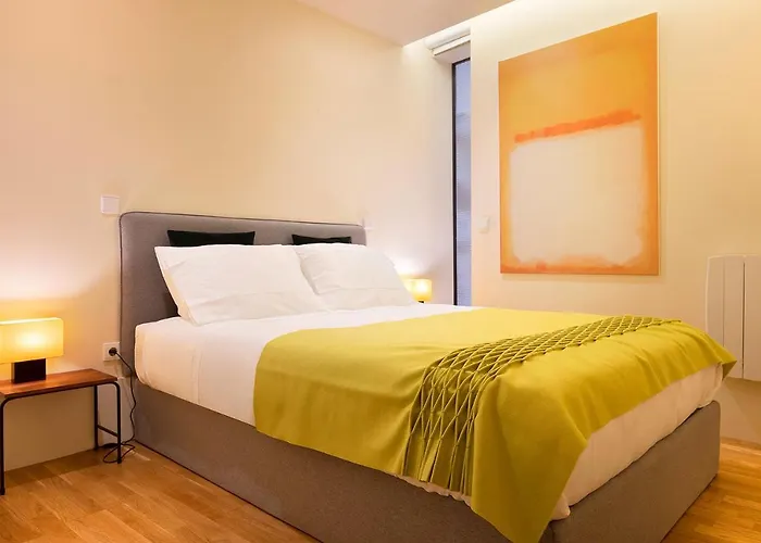 Ribeira Trendy Flat In Medieval Mercadores Street