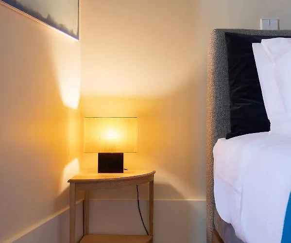 Ribeira Trendy Flat In Medieval Mercadores Street *